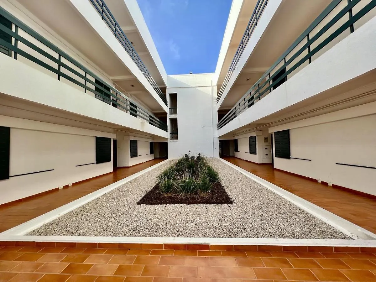 Vilamoura Central 4 With Pool By Homing Portugal
